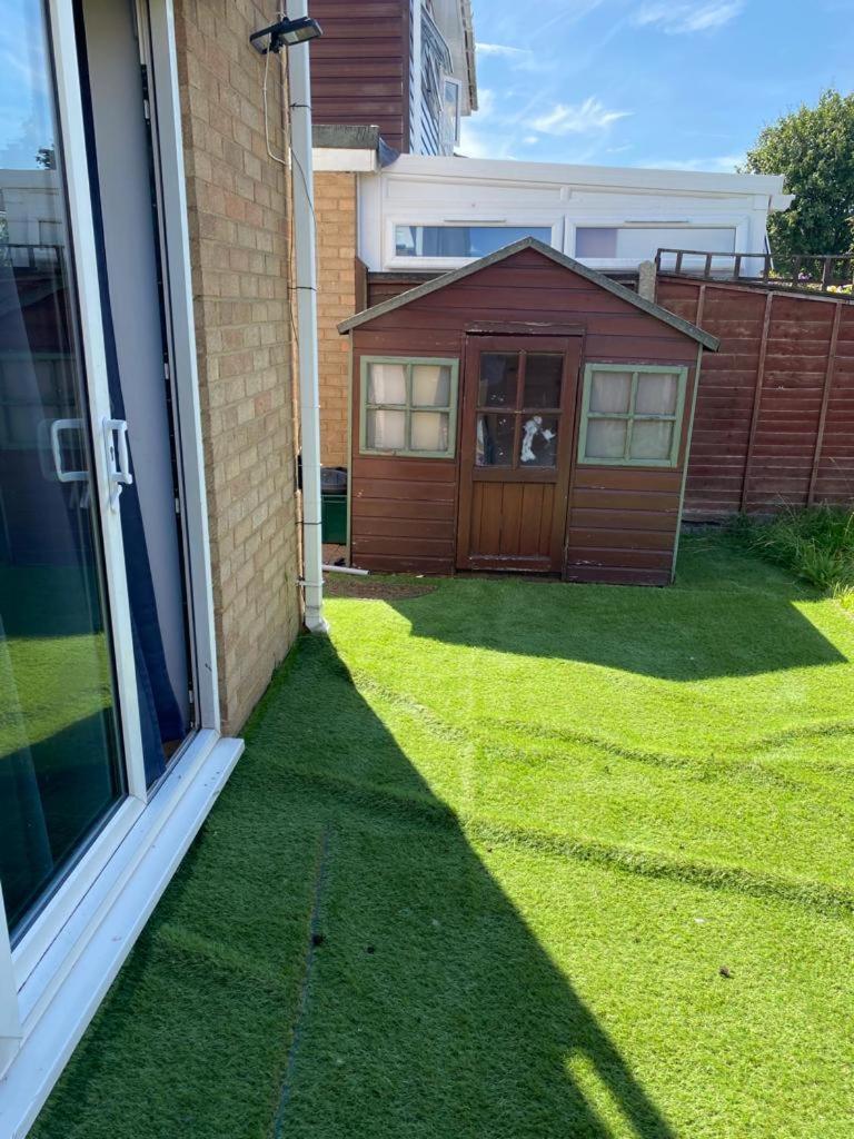 Double En-Suite Rooms Nevendon Exterior photo